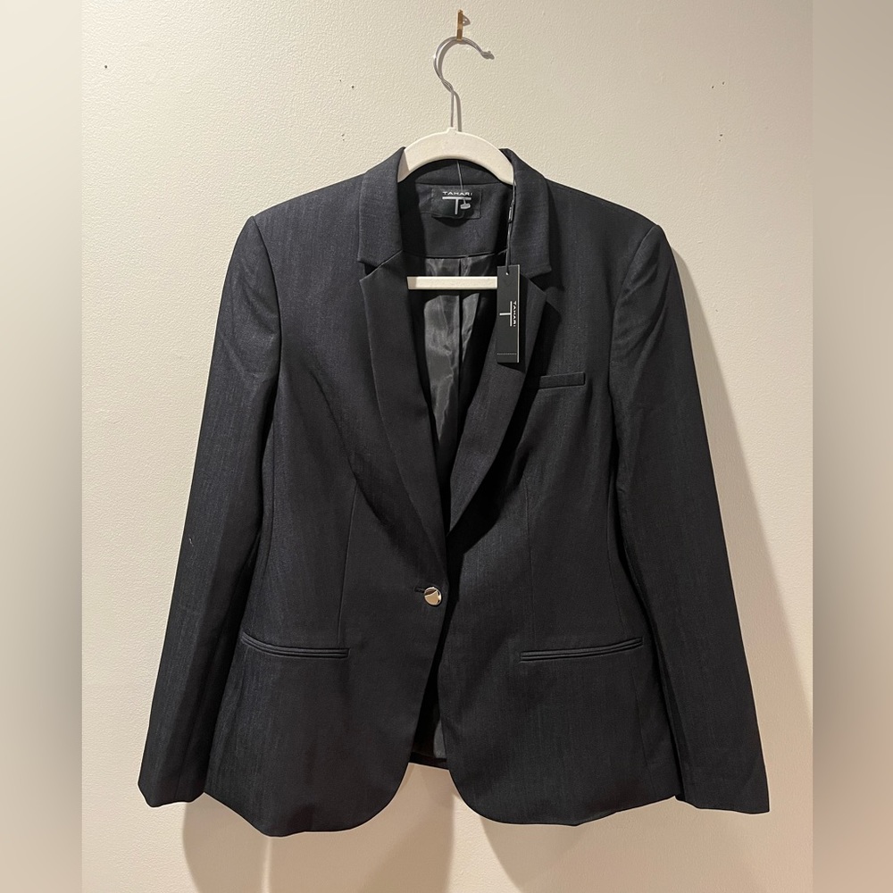 Women’s Tahari indigo (deep navy/black) blazer